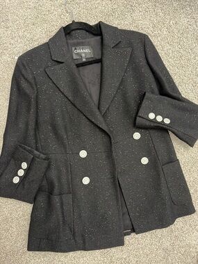 CHANEL Black Speckled Tweed Double-Breasted Blazer